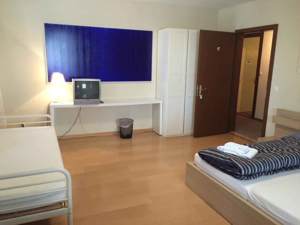Hotel Schwert Nafels Phòng bức ảnh