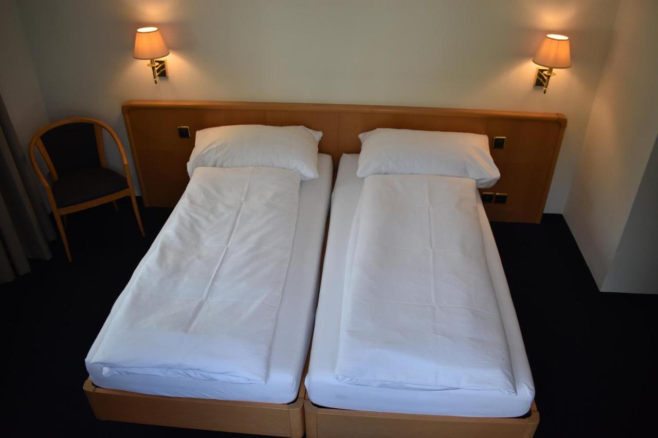 Hotel Schwert Nafels Ngoại thất bức ảnh